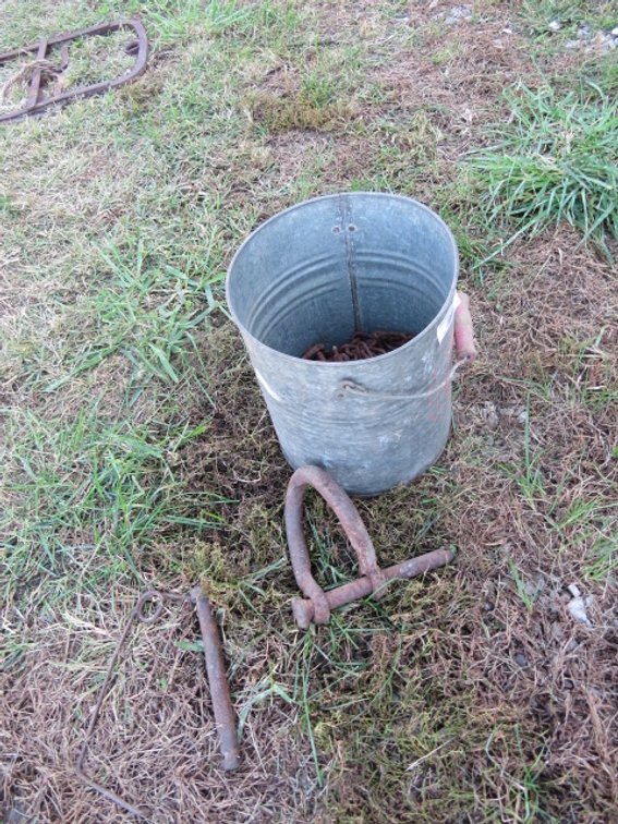 Galvanized bucket with handle