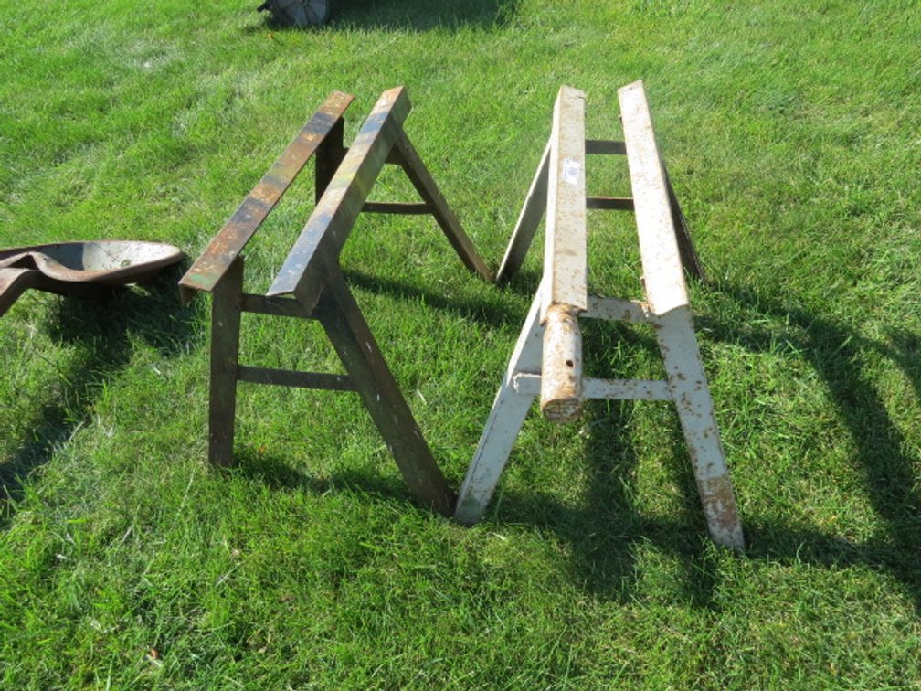 Set of metal saw horses