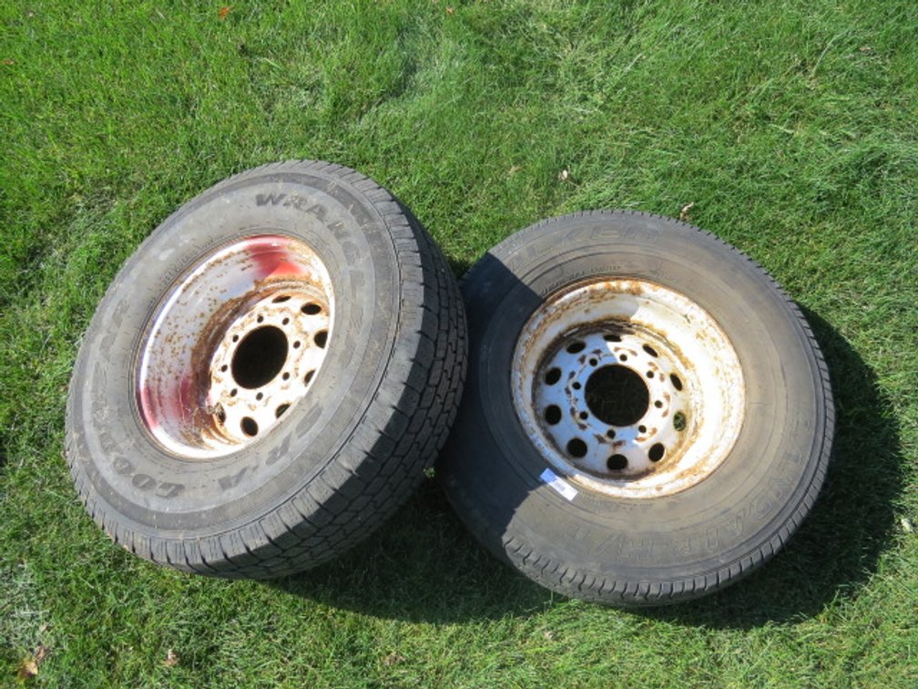 (2) Tires with rims