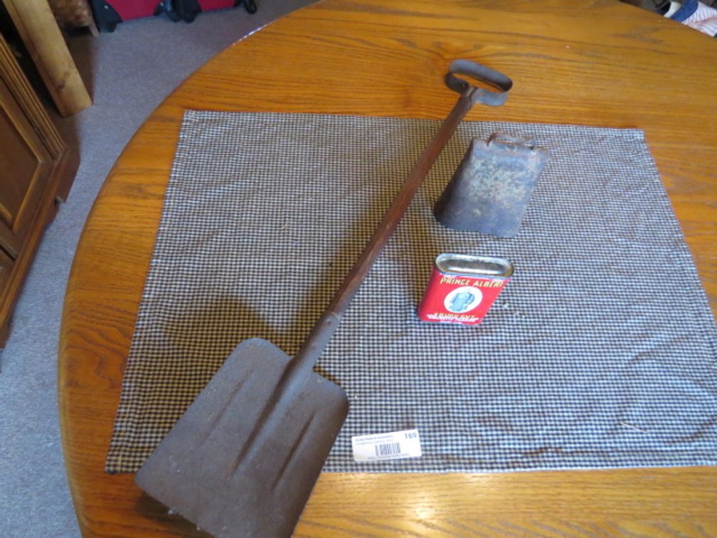 Vintage Shovel & Metal Items