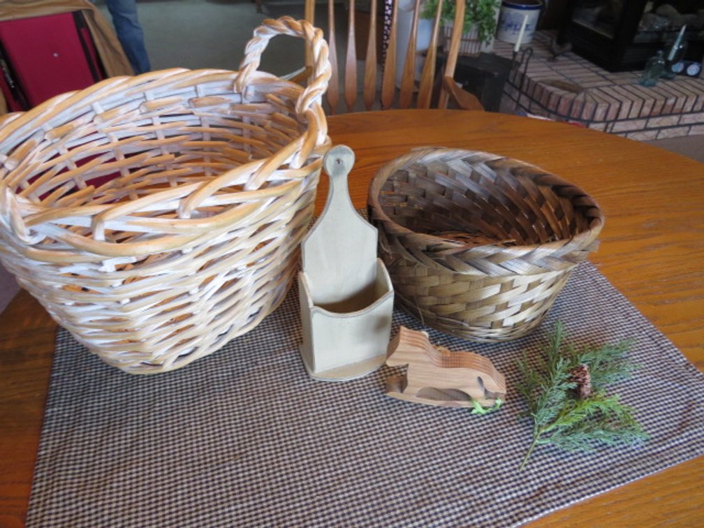 Baskets & Decorative Items