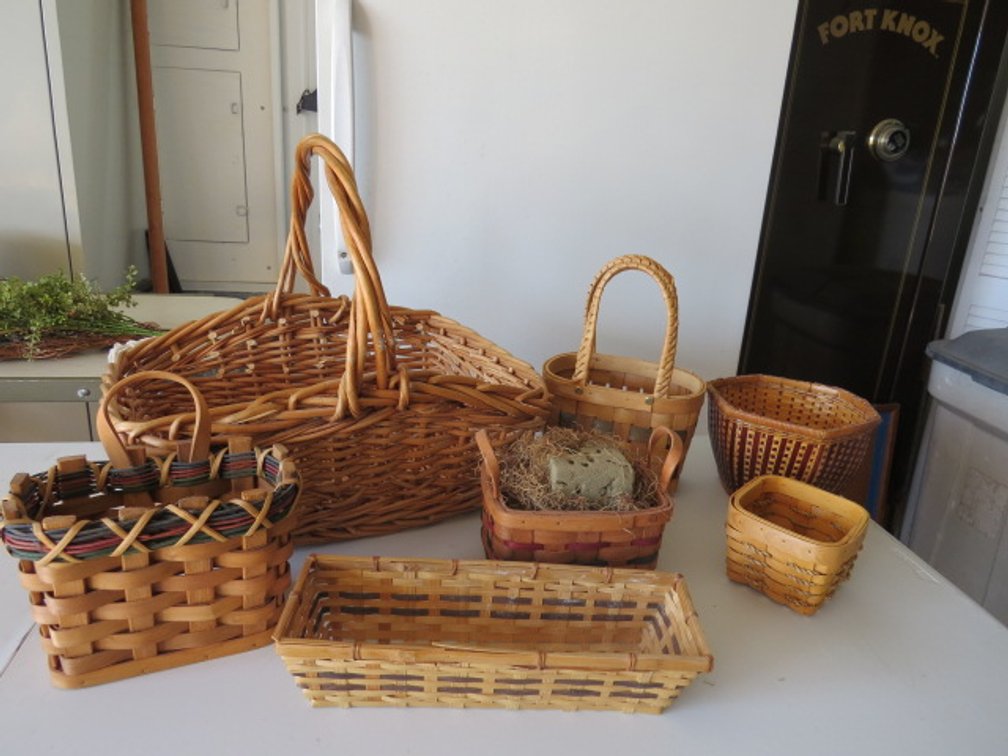 Collection of decorative baskets