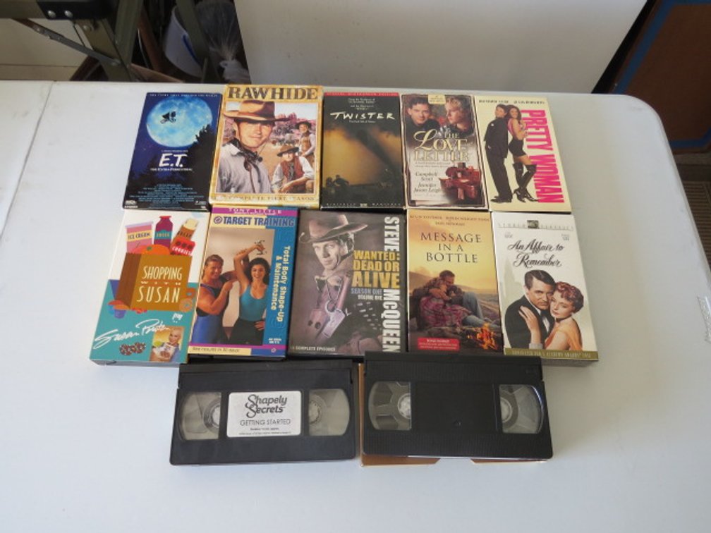 Various VHS movies