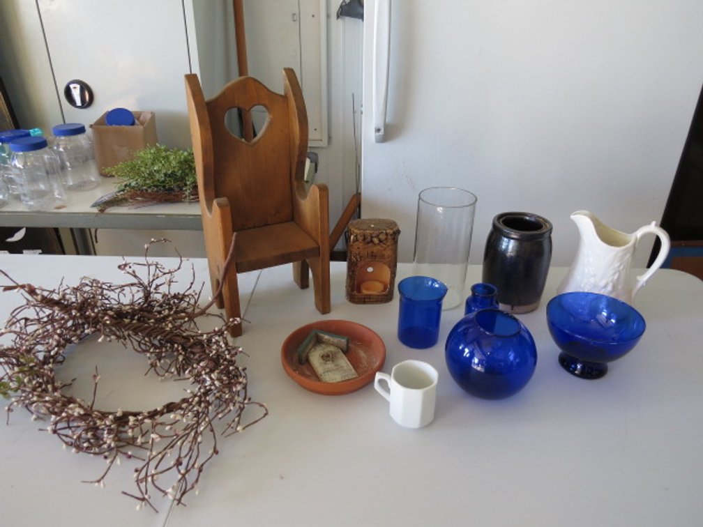 Assorted Decorative Items