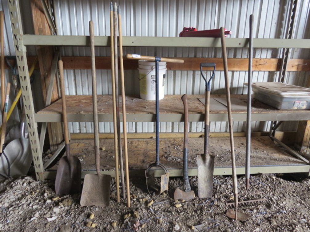 Assorted Shovels