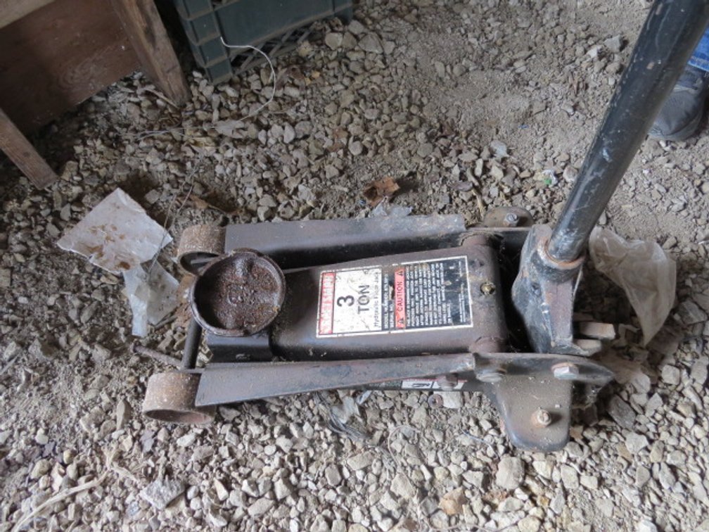 3-Ton Hydraulic Floor Jack