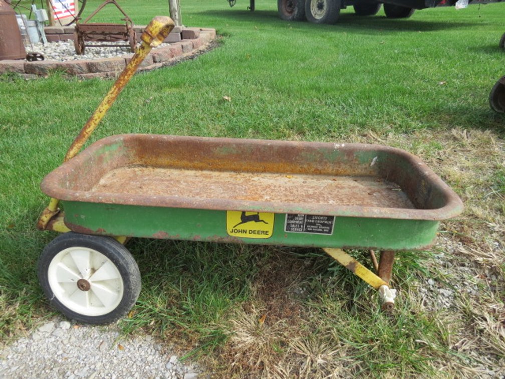 John Deere Utility Wagon