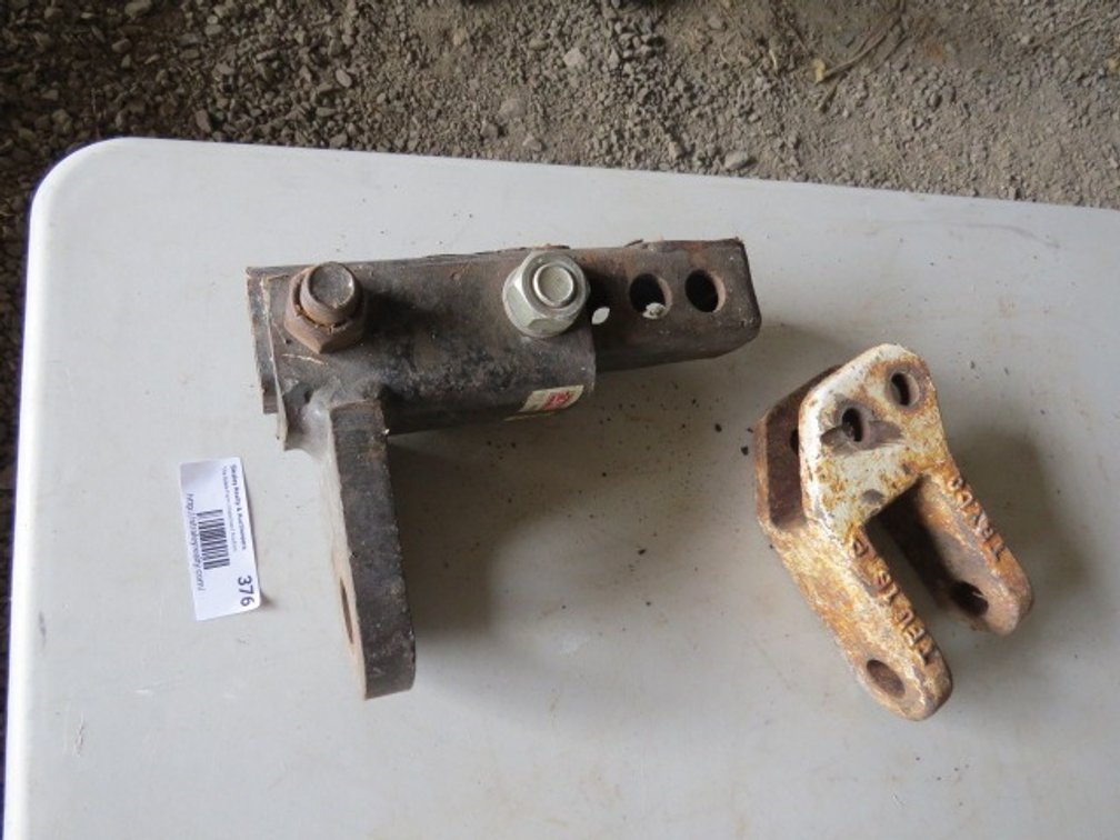 Metal Hitch Bracket