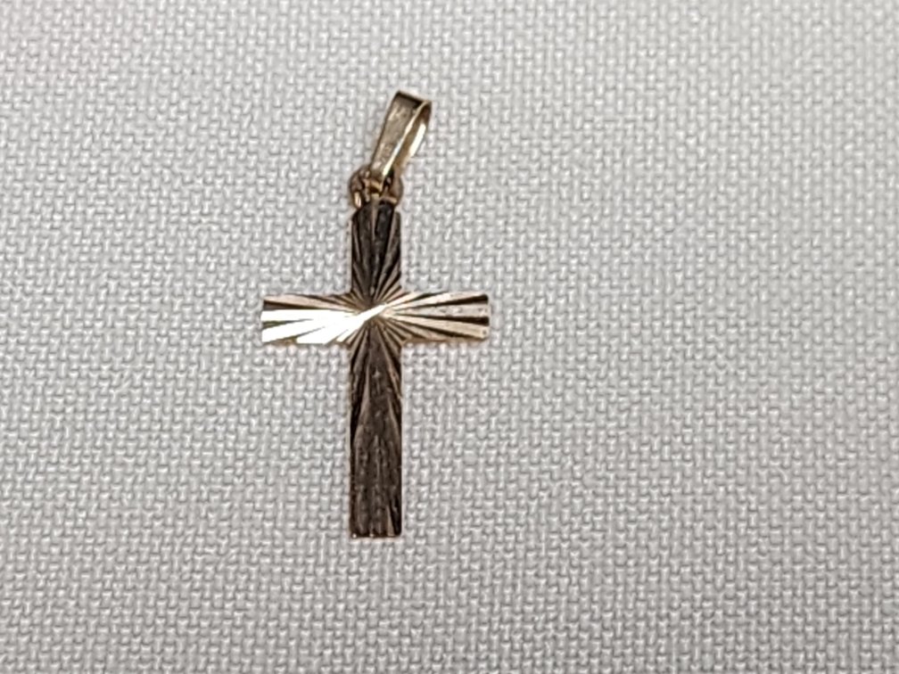 10K Gold Cross