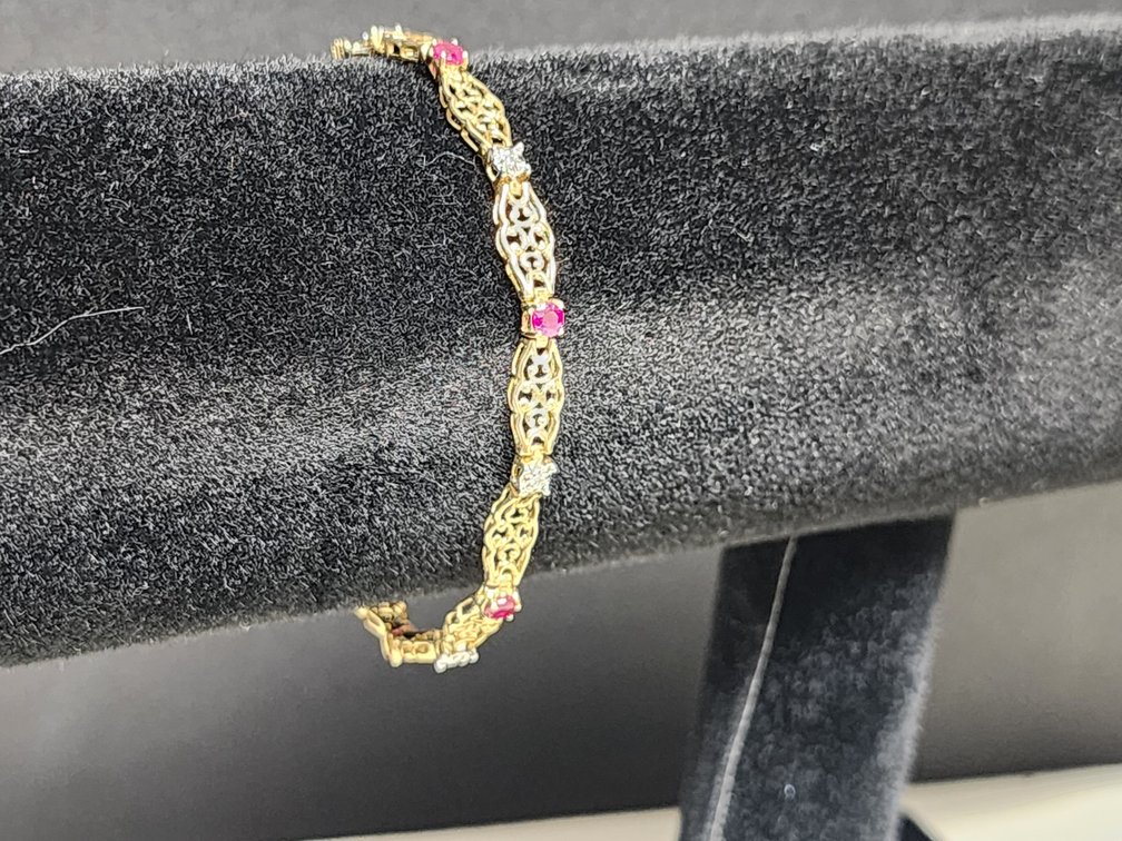 10K Filigree Bracelet 