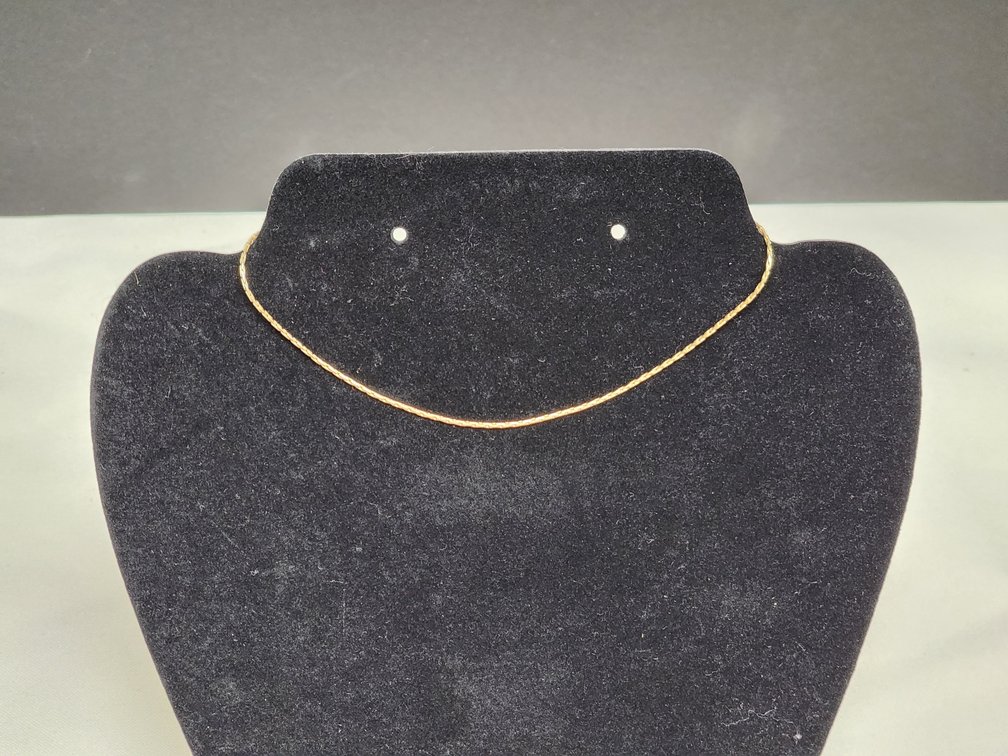 10K Gold Necklace 