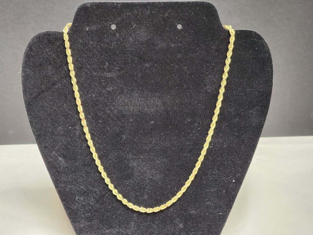 10K Gold Necklace 