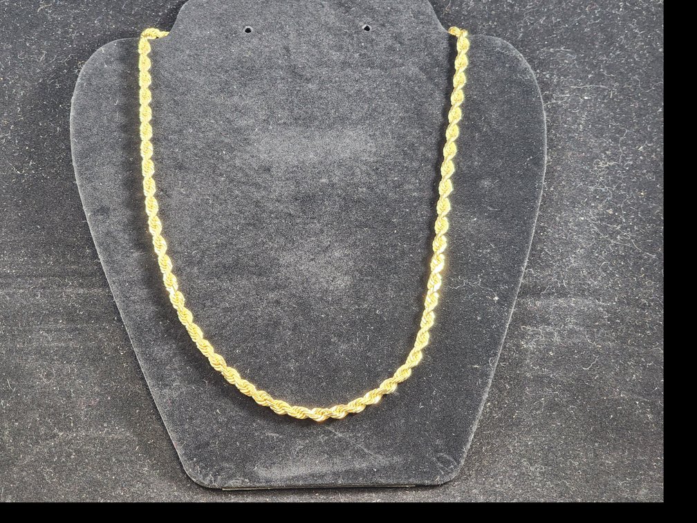 10K Gold Necklace 
