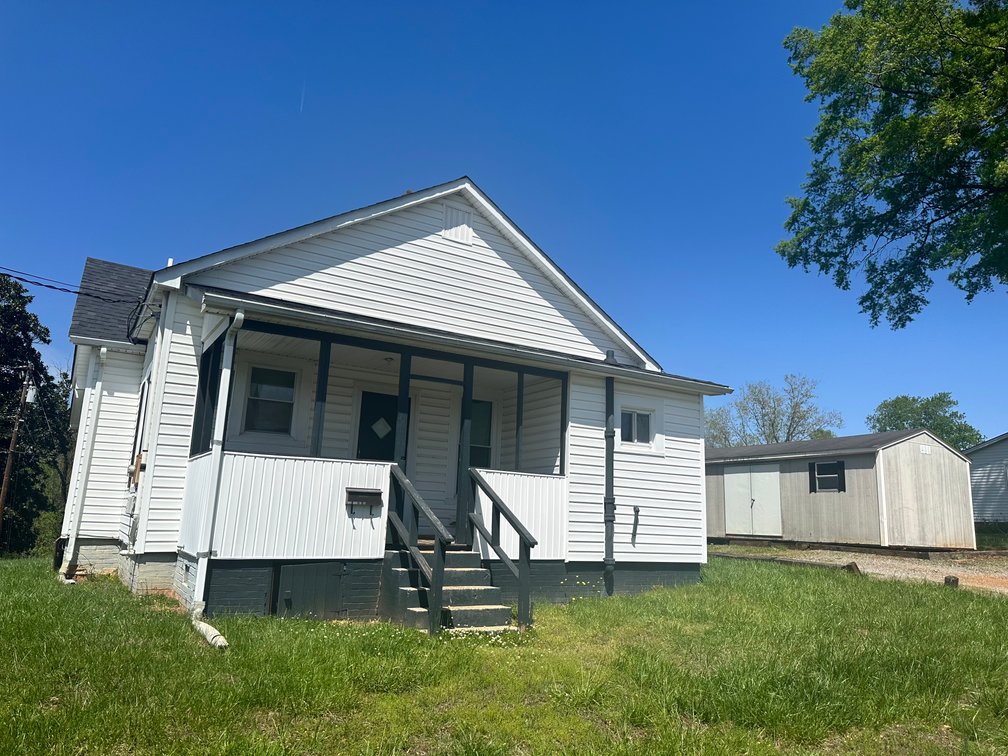 Hickory Home Auction