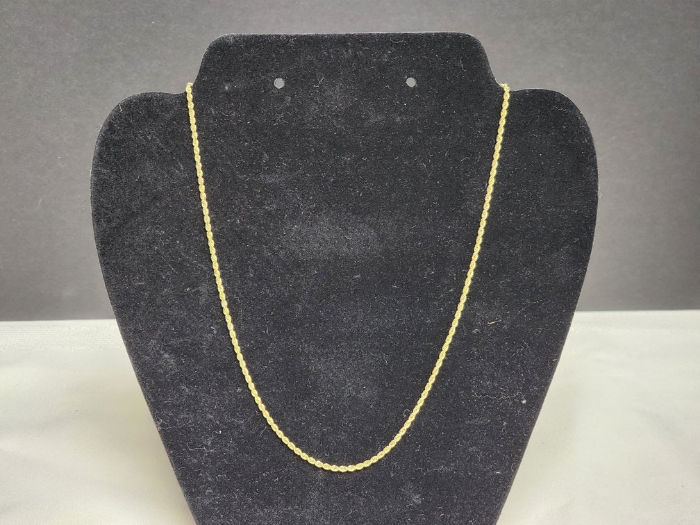 10K Gold Necklace 