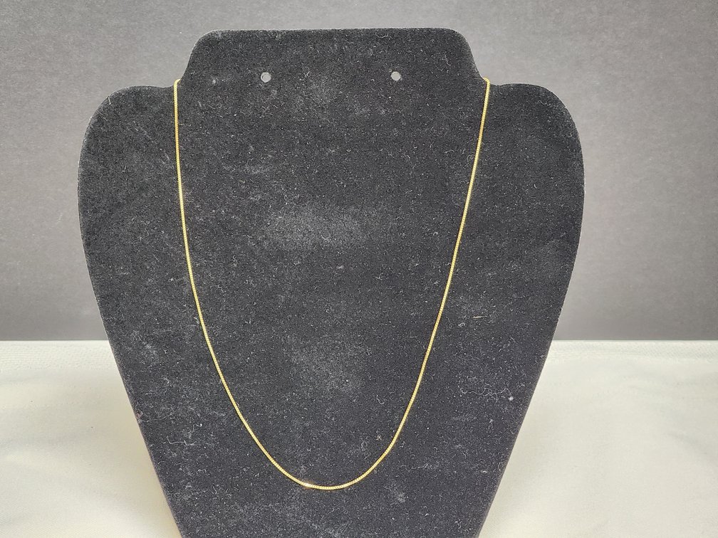 10K Gold Necklace 