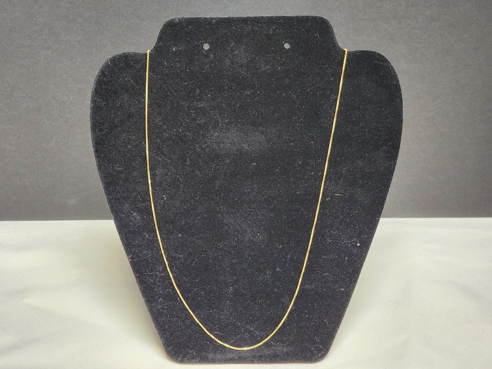 10K Gold Necklace 