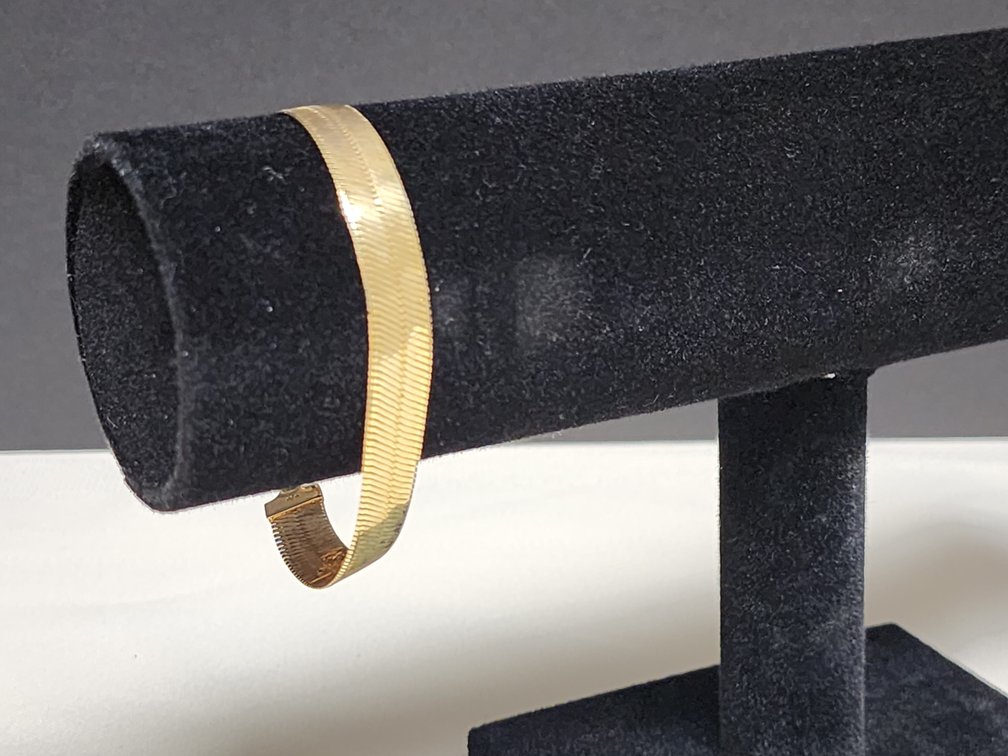 10K Gold Bracelet 