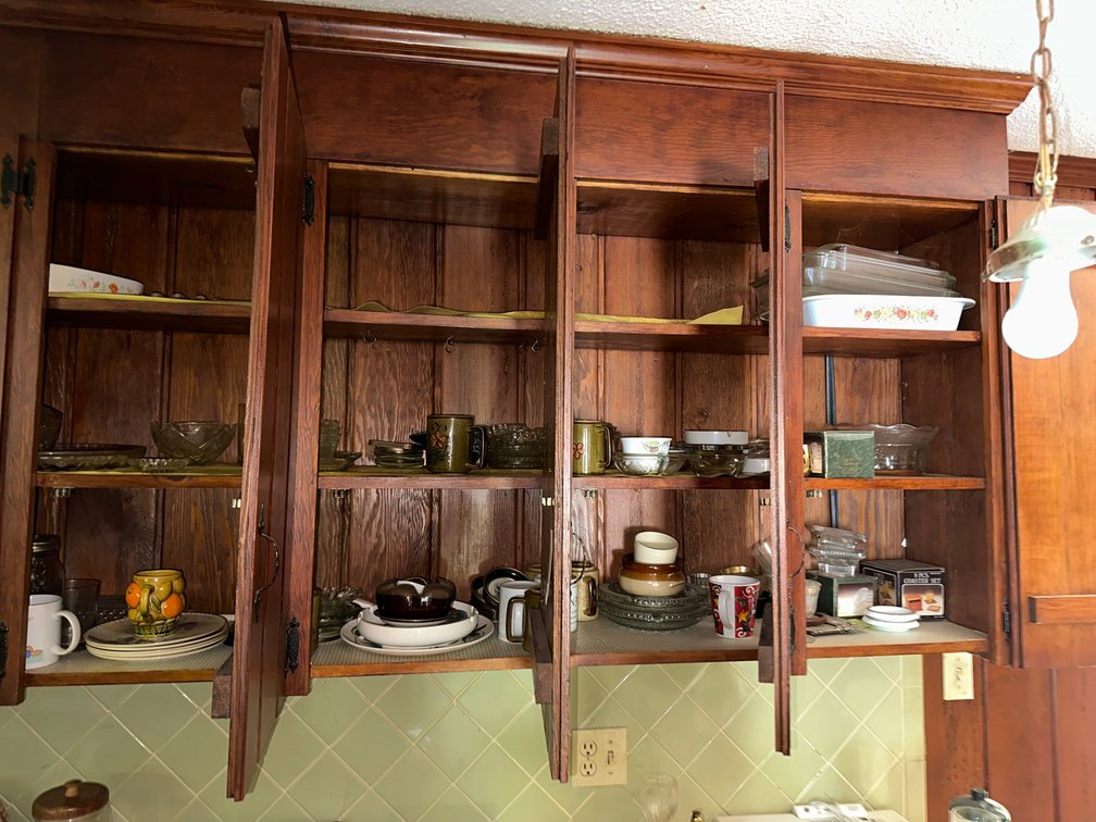 Contents Of Shelves 