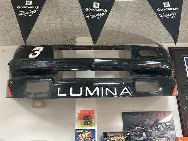 Image for Victory Lane Collectibles Auction (Nascar, Sports Collectibles, Fixtures)