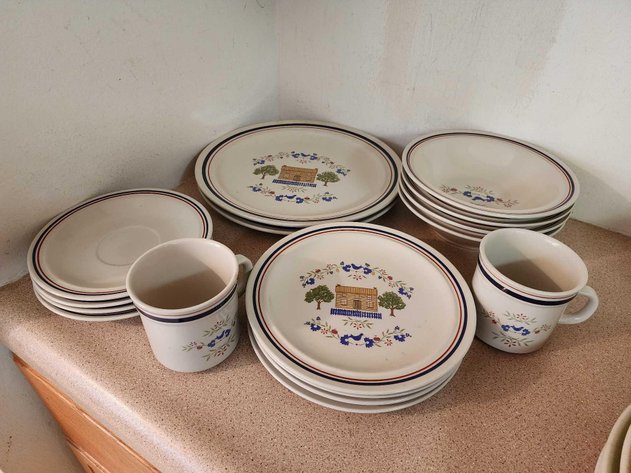 Image for Estate of the Late Janine C. Lentz Auction