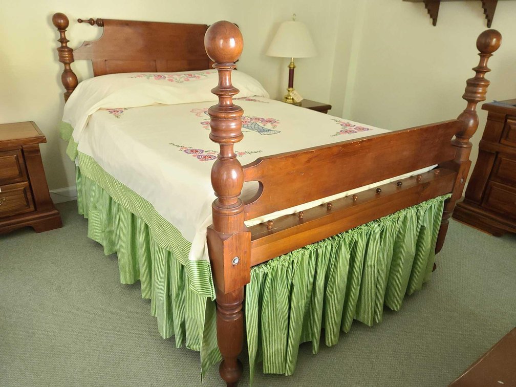 Four Poster Bed