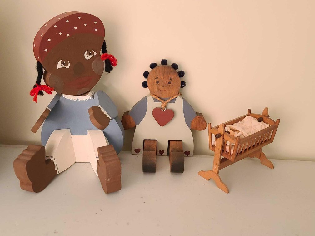 Wooden Dolls/Cradle