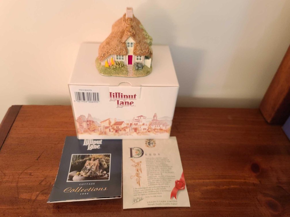 Lilliput Lane Cottage Collections House