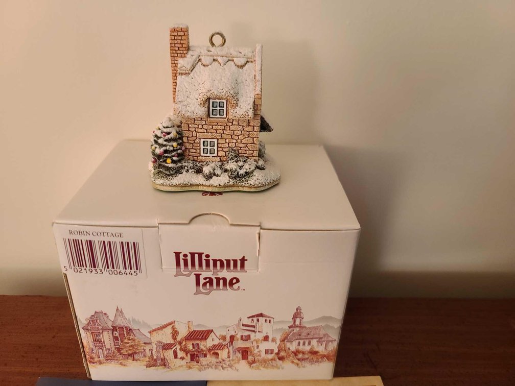 Lilliput Cottage Collections House