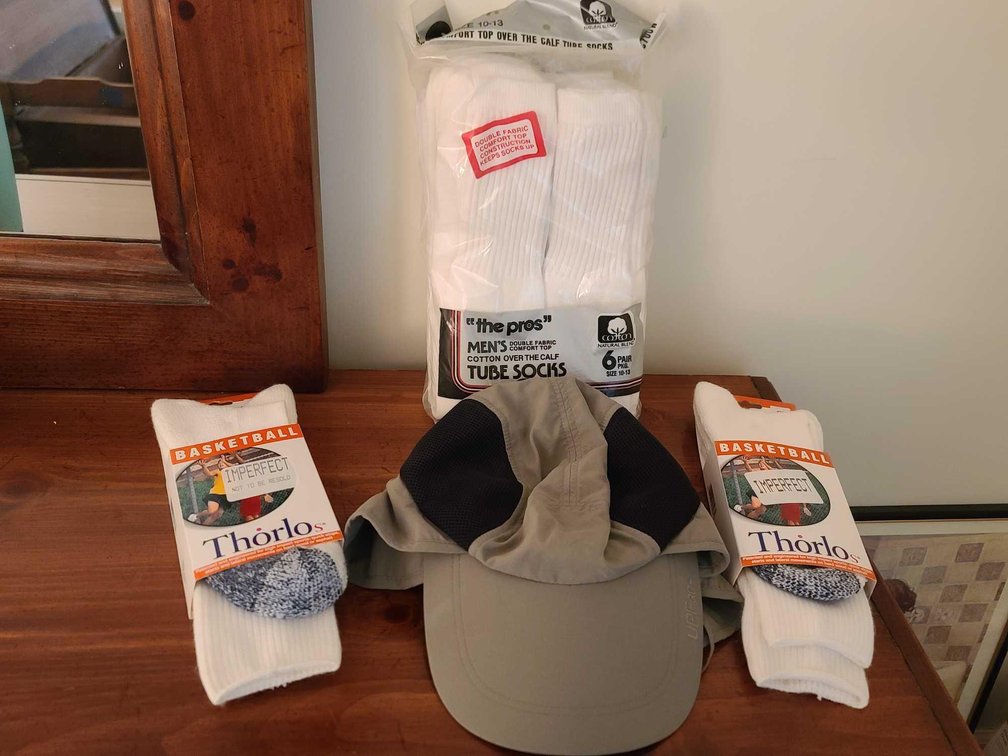 Men's Socks/Cap