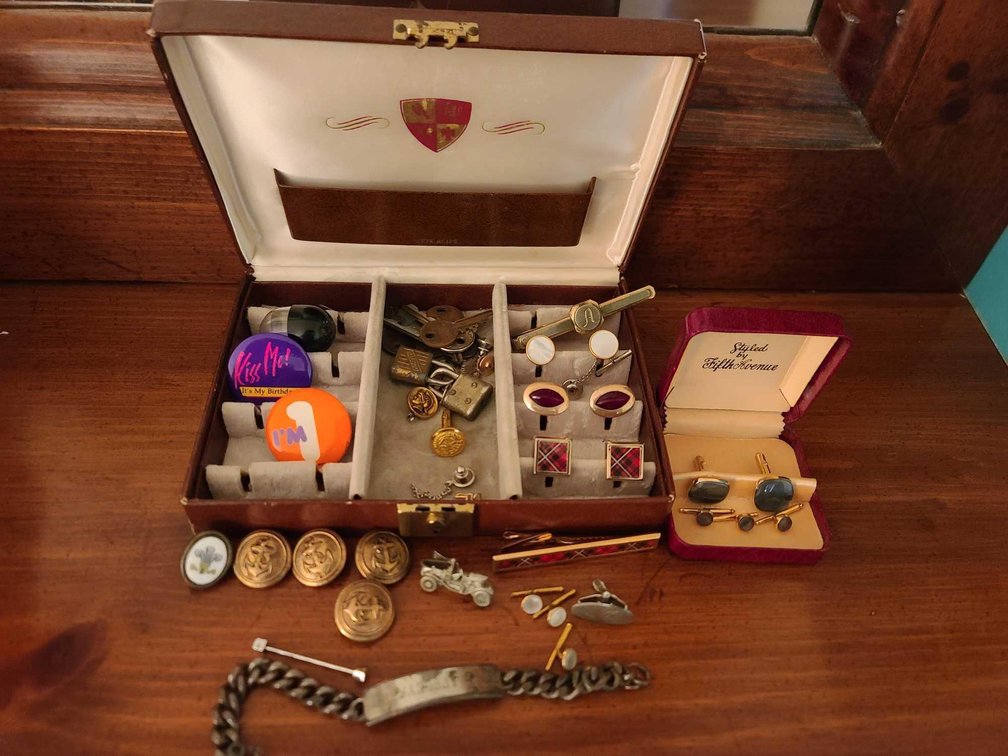 Men's Cuff Links/Tie Tacks