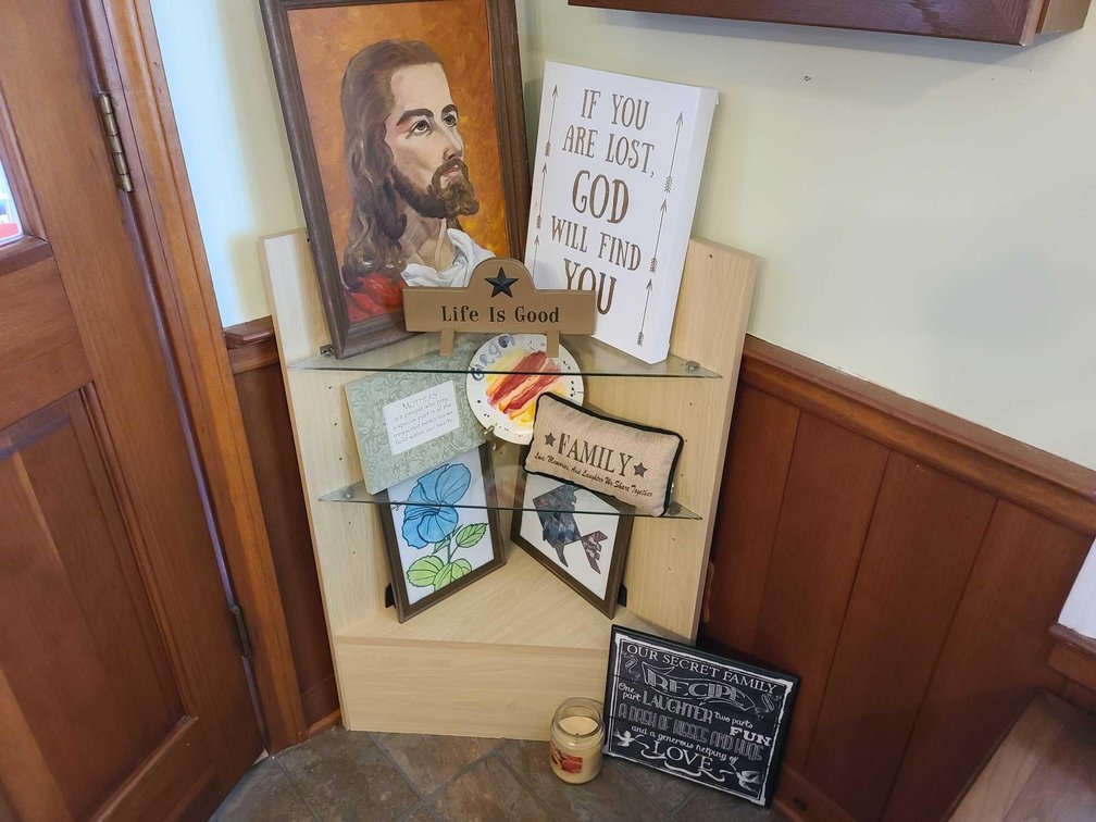Corner Shelf Unit