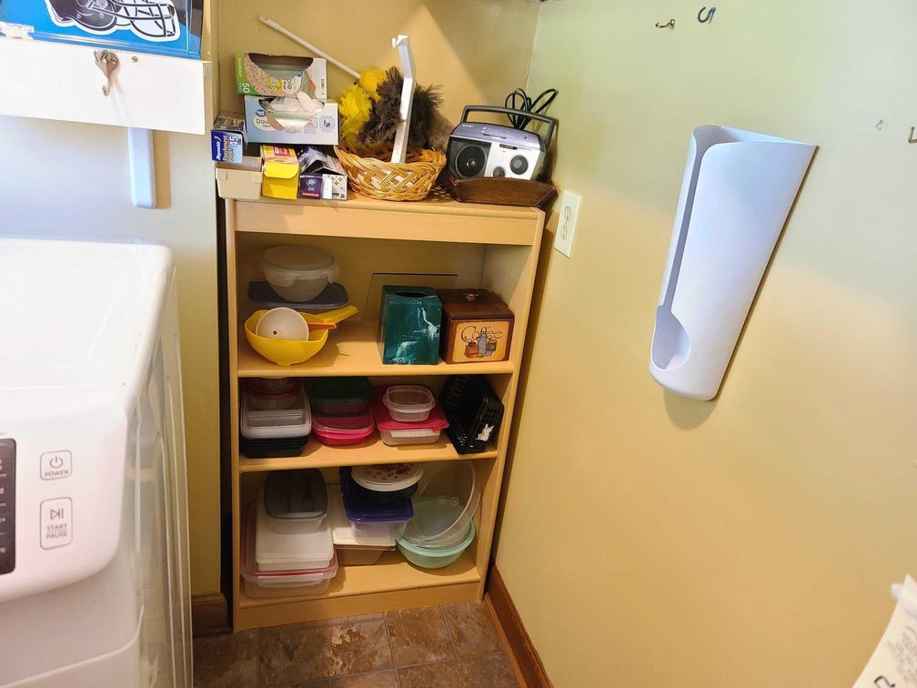 Bookcase/Housewares