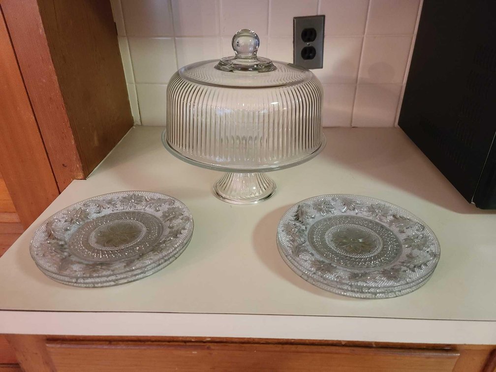 Cake Plate/Dessert Plates