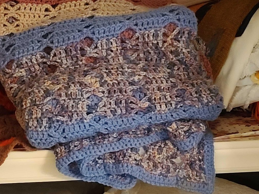 Afghans/Linens