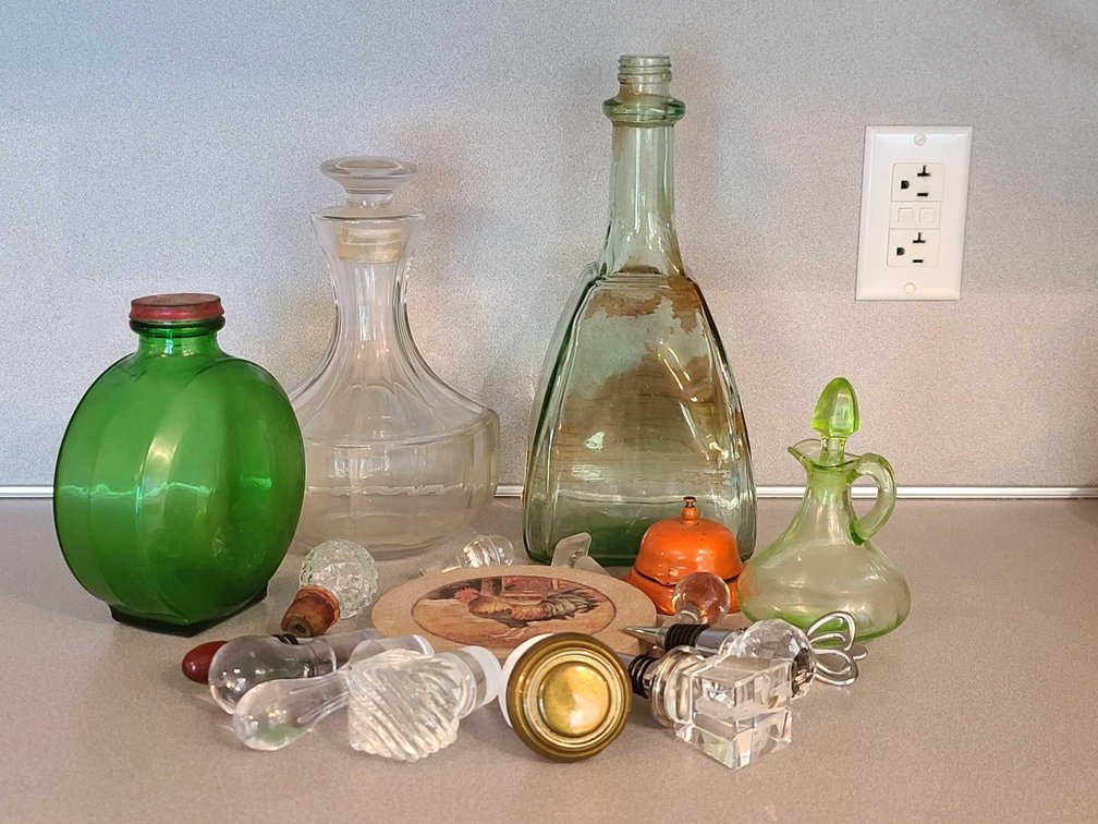 Green Glass Bottle/Decanters/Cruet