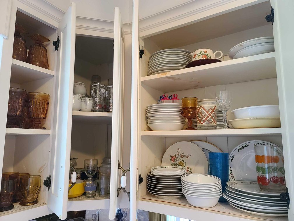  Dishes/Glasses