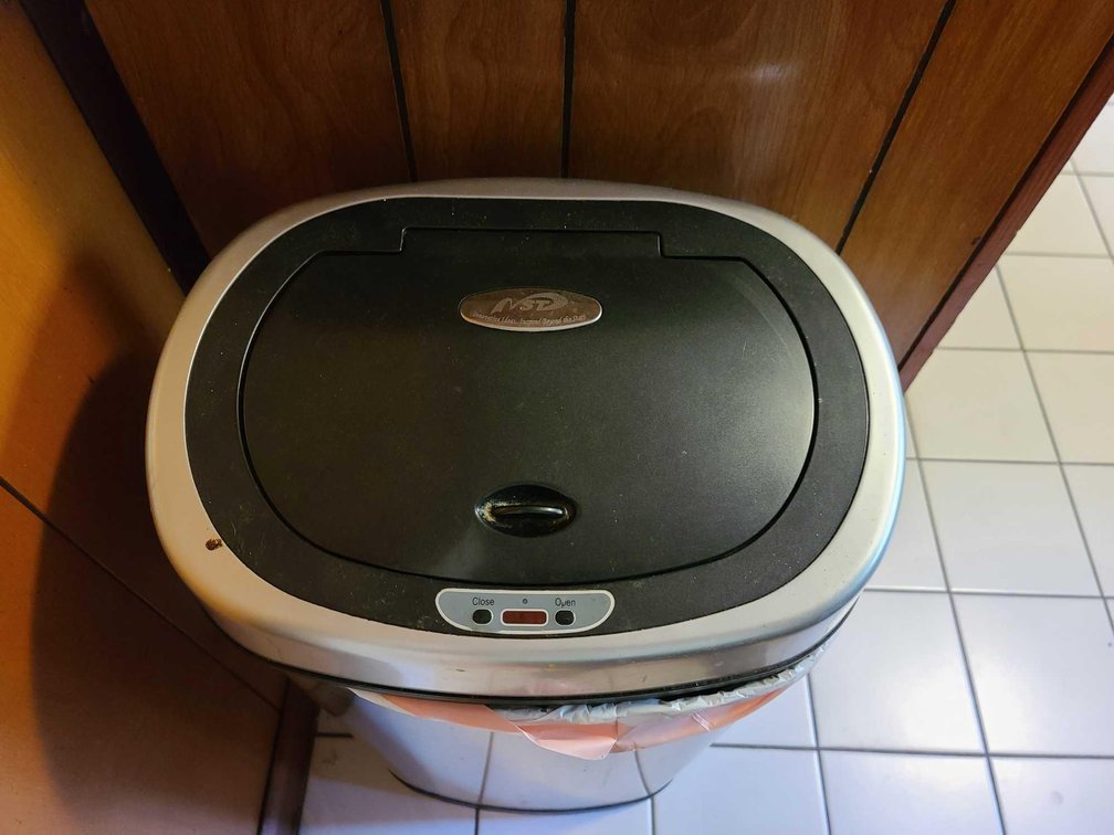 VST Sensor Trash Can