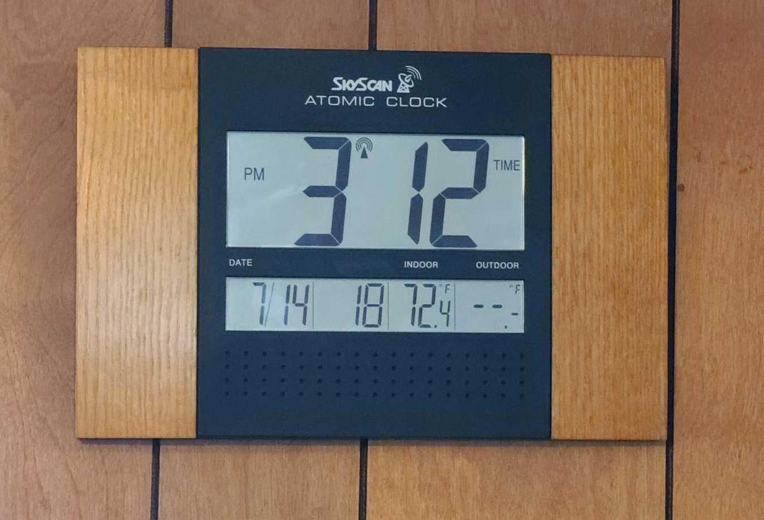 SkyScan Atomic Wall Clock/Weather Station