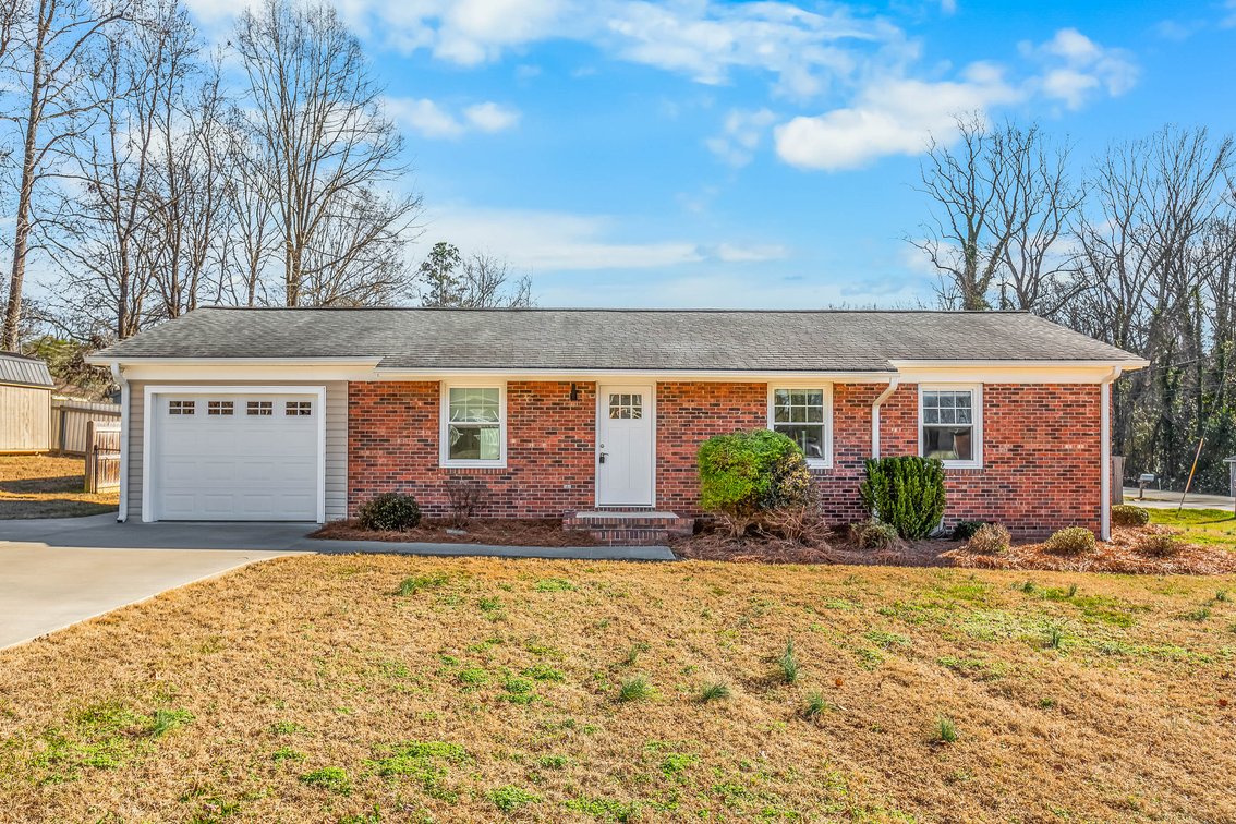 Tot Street Hidden Gem - Mocksville, NC