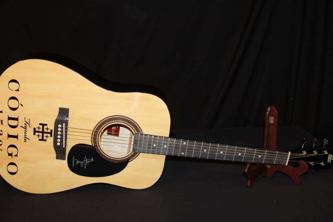 George Strait Código 1530 Tequila Signed Guitar