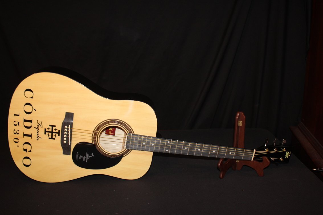 George Strait Código 1530 Tequila Signed Guitar