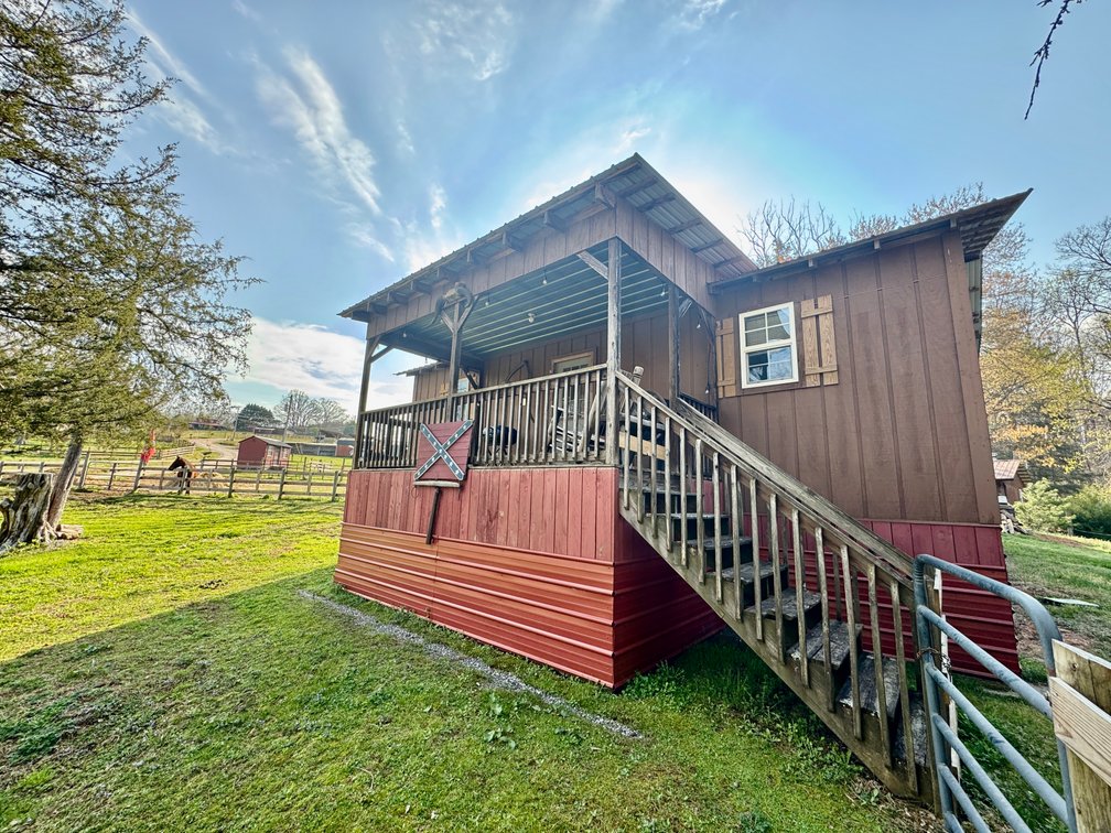 Love Valley Cabin