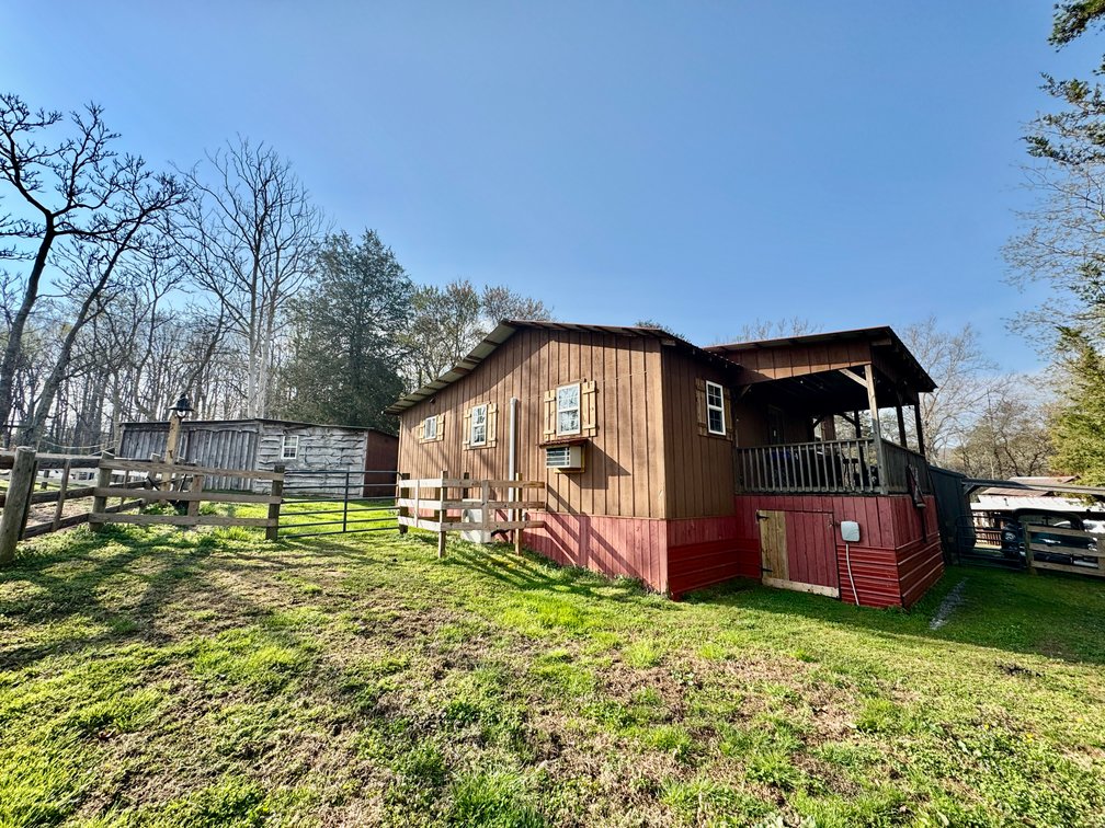 Love Valley Cabin