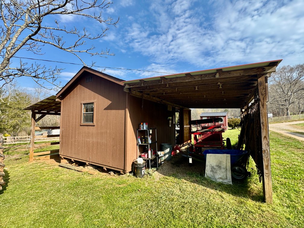 Love Valley Cabin