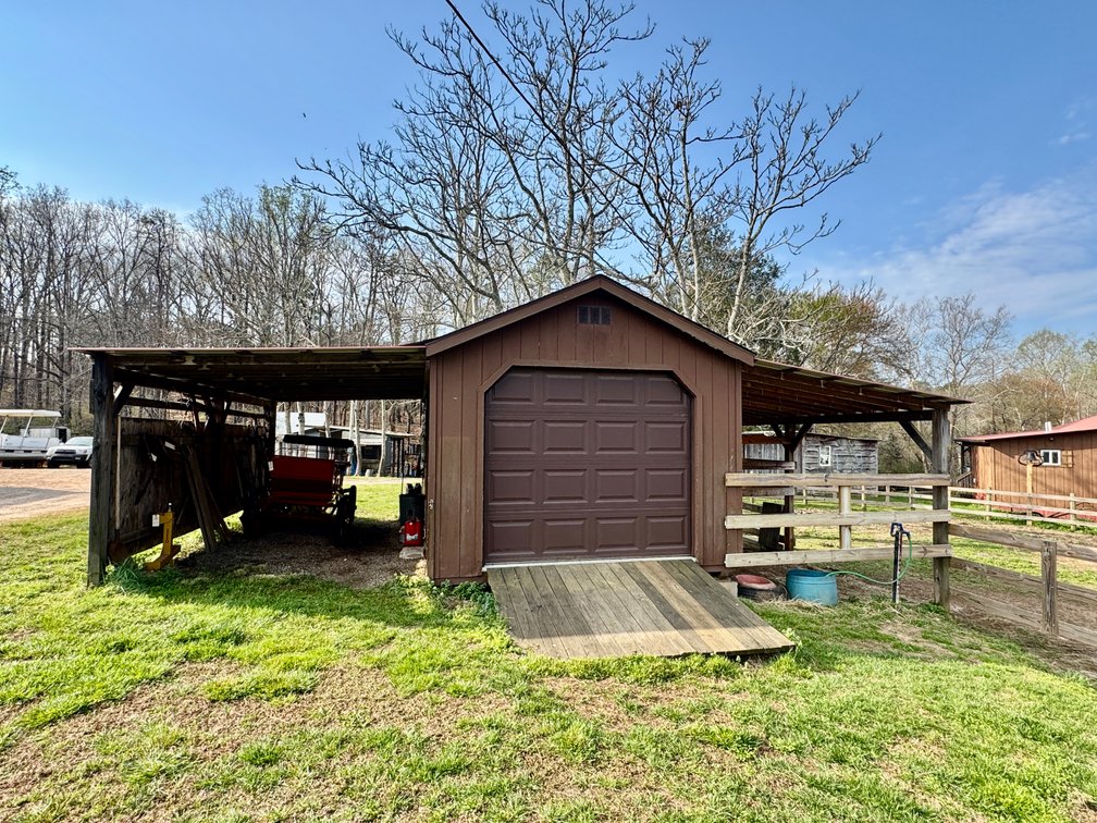 Love Valley Cabin