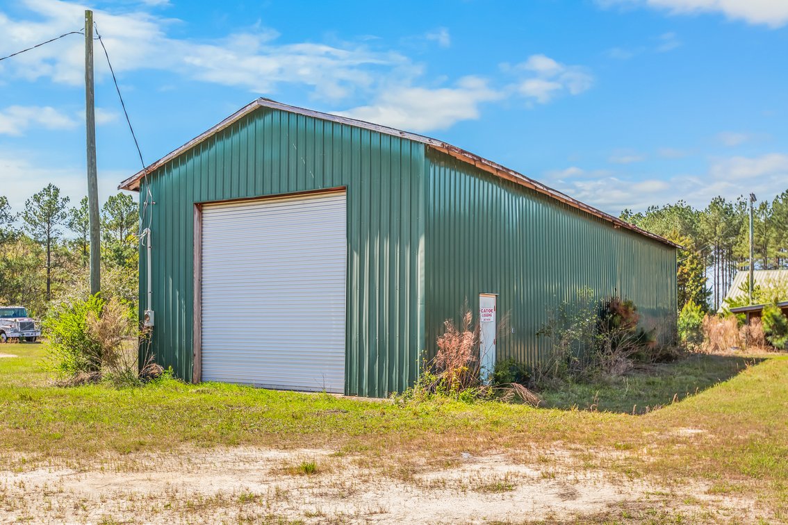 Bethune, SC Farm