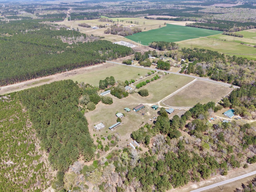 Bethune, SC Farm