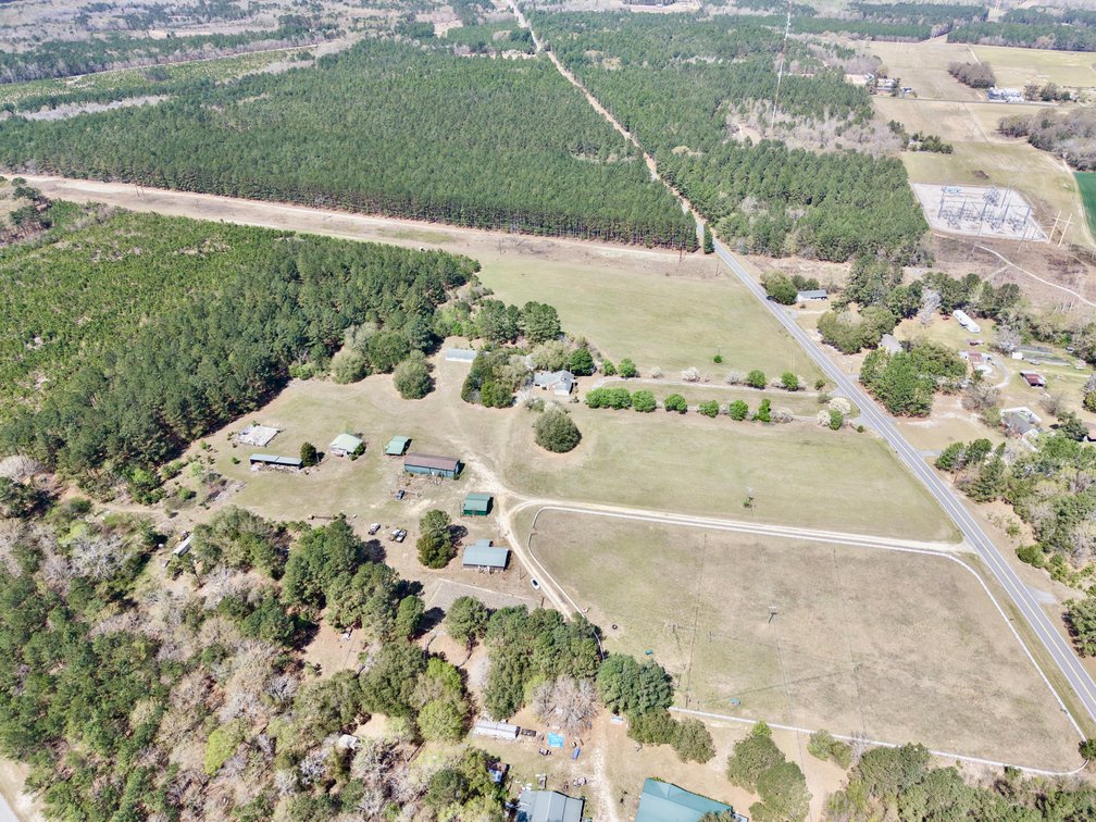 Bethune, SC Farm