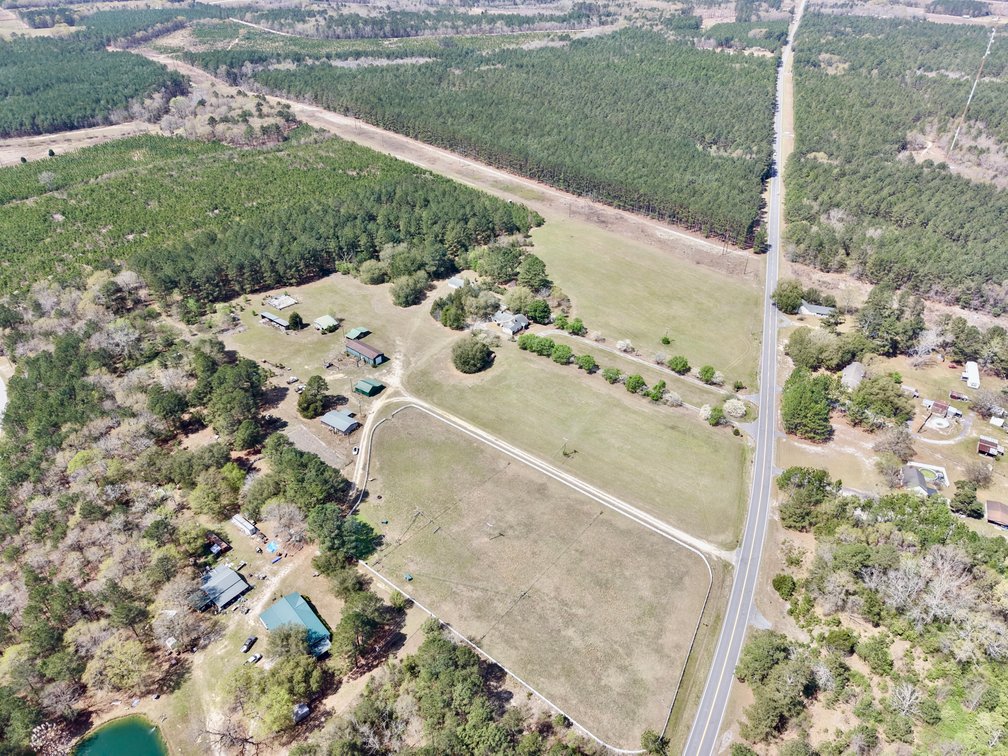 Bethune, SC Farm
